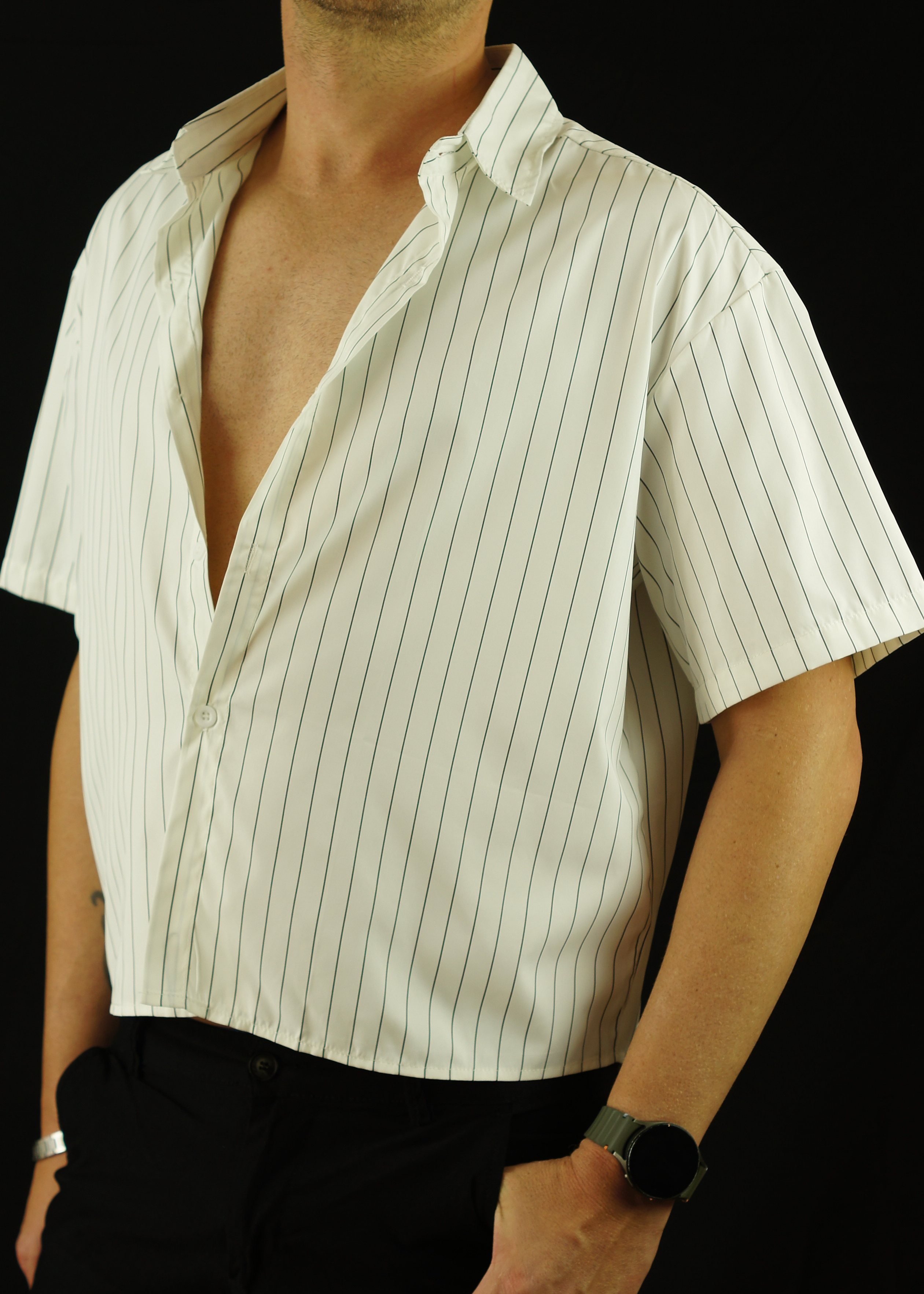 STRIPED BUTTON UP
