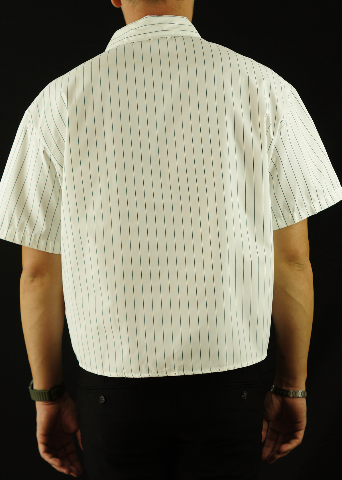 STRIPED BUTTON UP