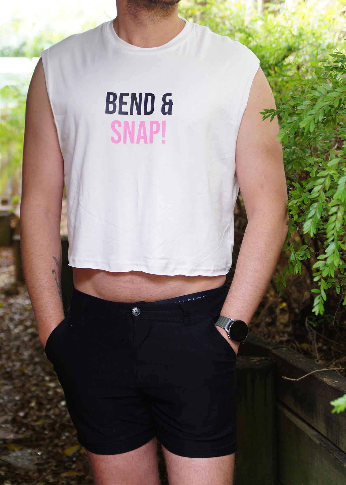 BEND & SNAP CROP TANK (WHITE)