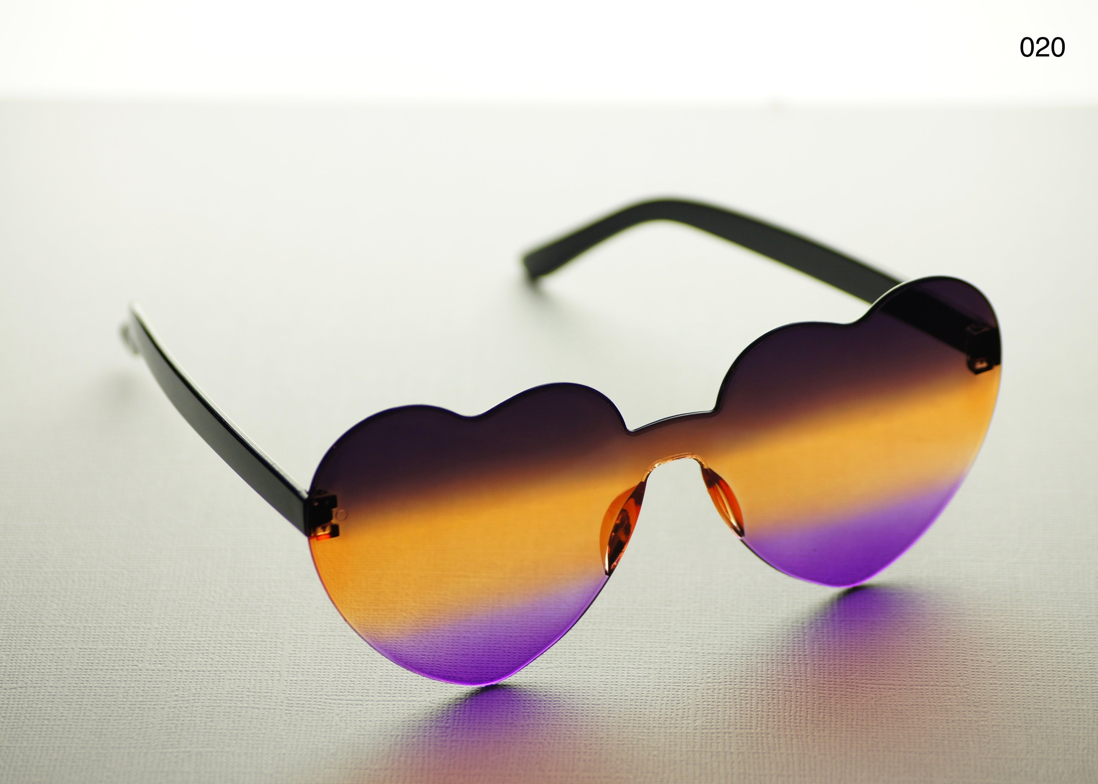 HEART SHAPE GLASSES (MULTIPLE COLOURS)