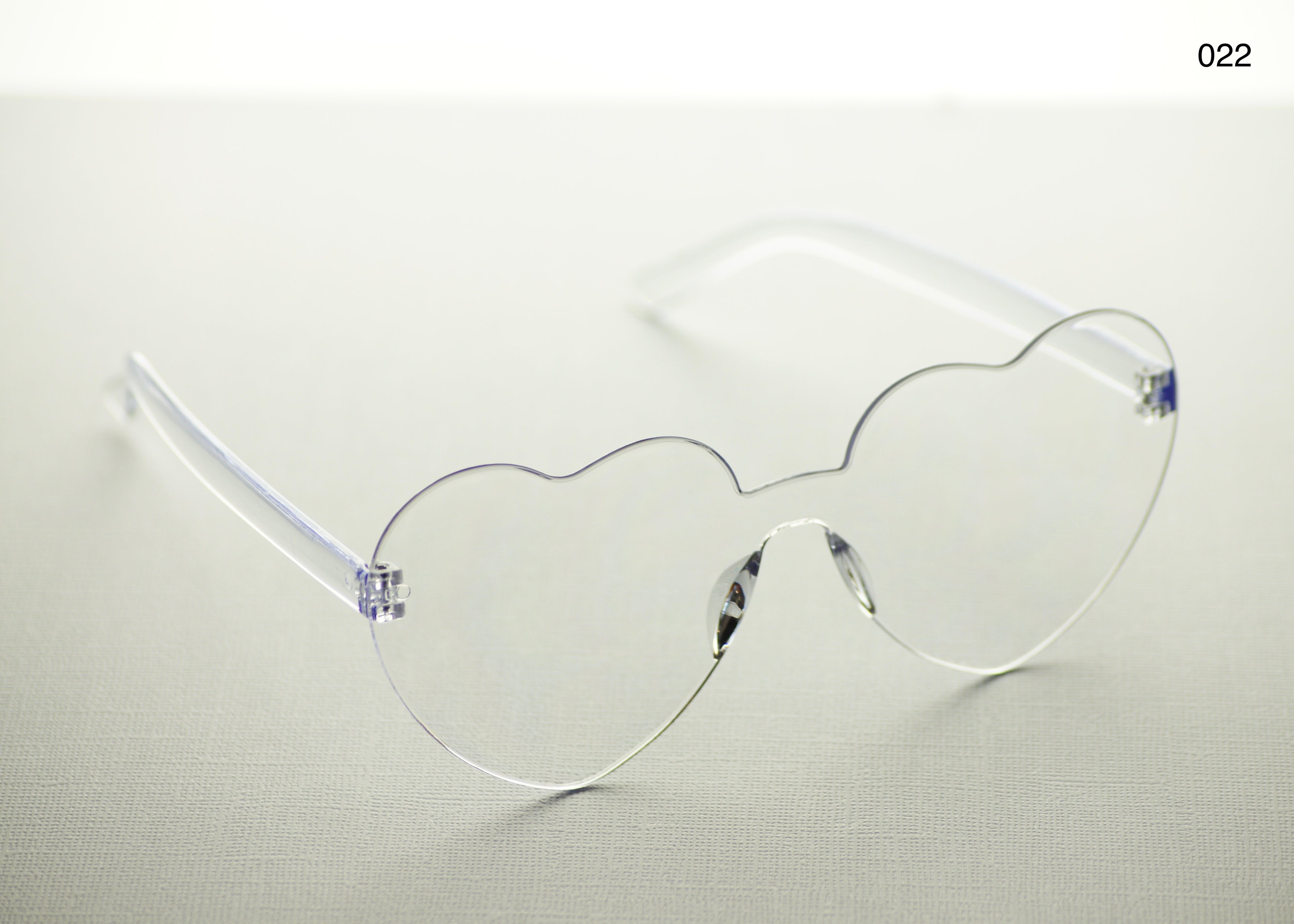 HEART SHAPE GLASSES (MULTIPLE COLOURS)