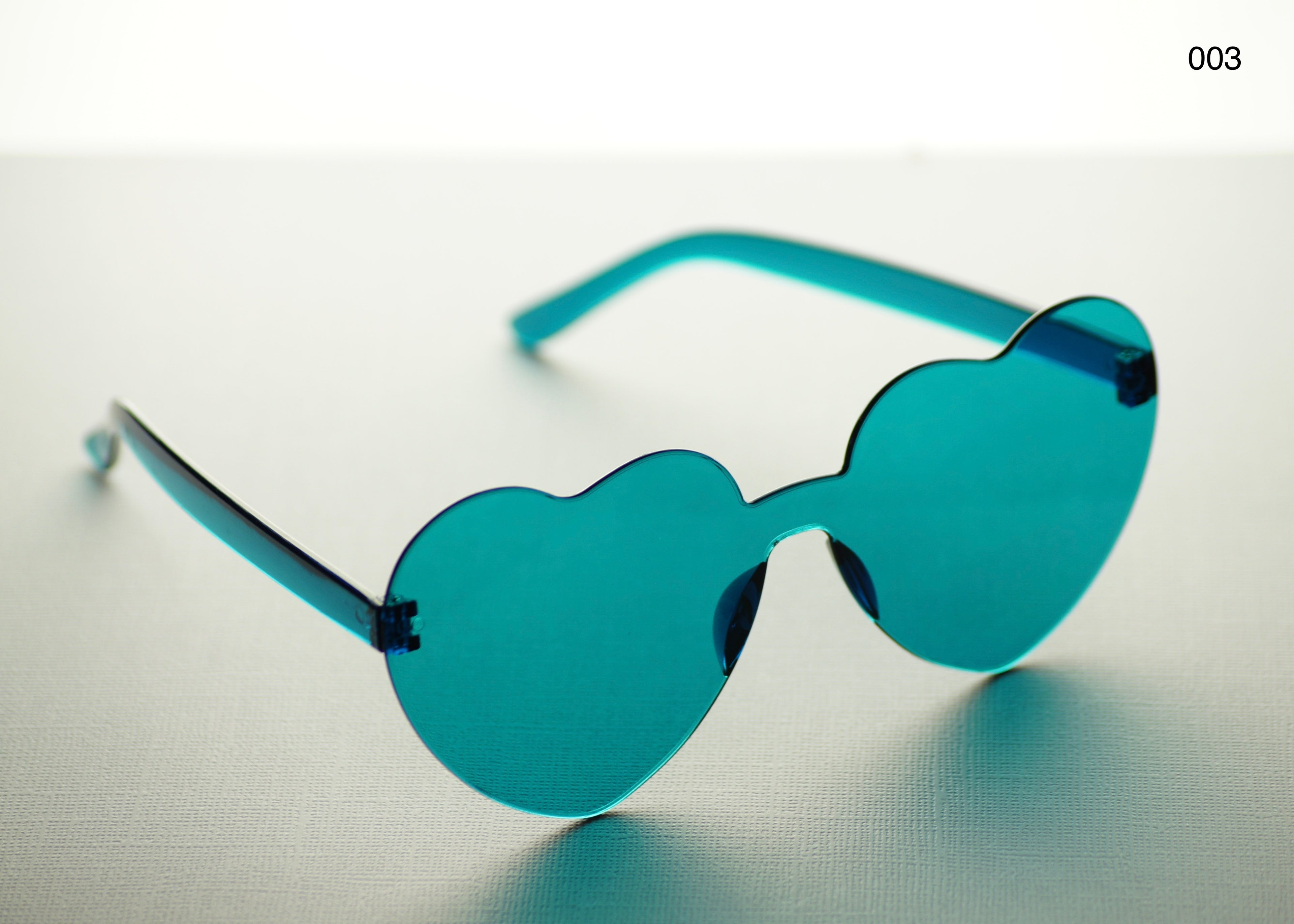 HEART SHAPE GLASSES (MULTIPLE COLOURS)