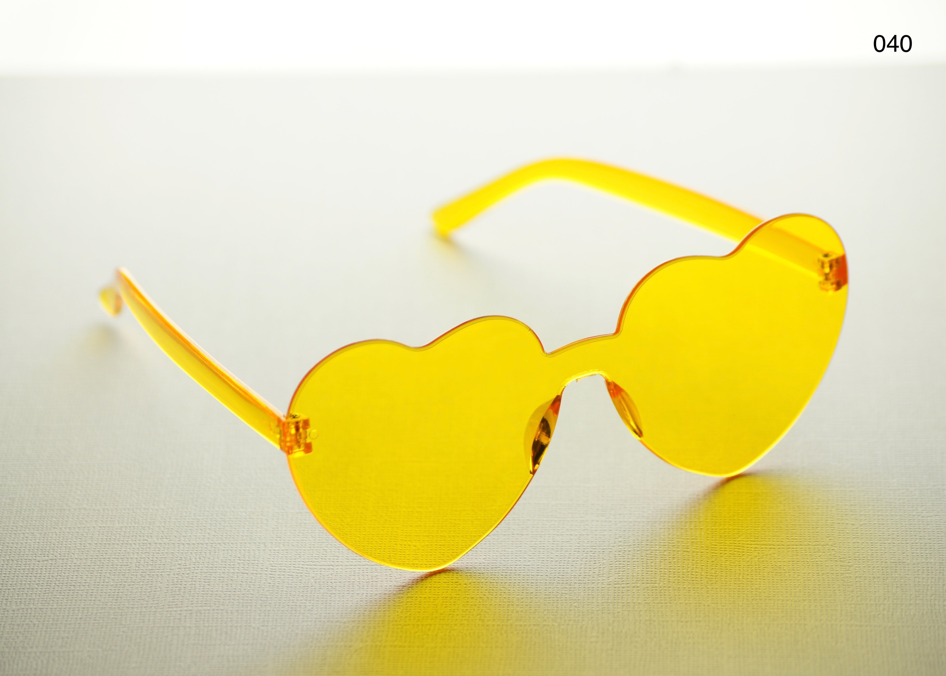 HEART SHAPE GLASSES (MULTIPLE COLOURS)