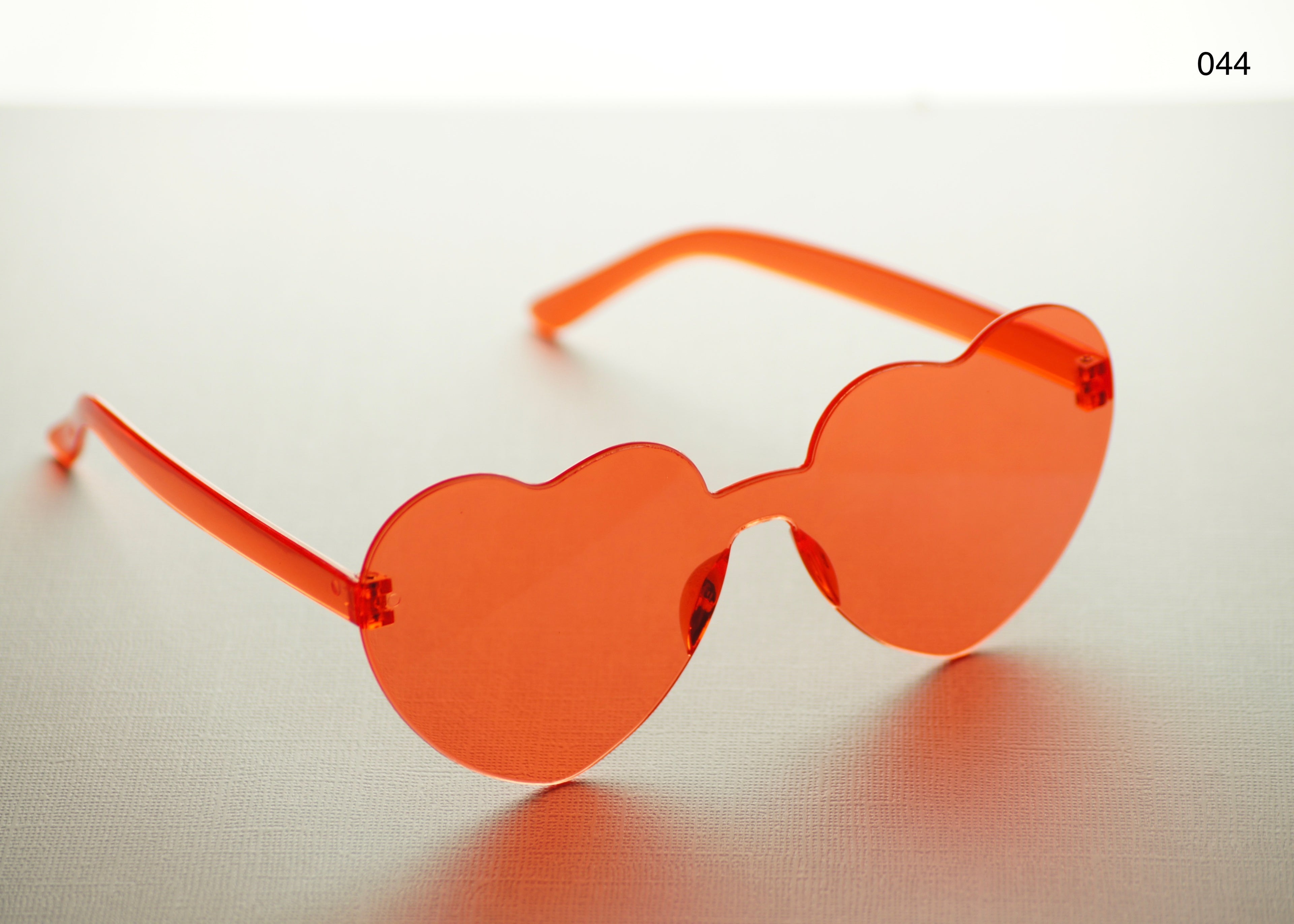 HEART SHAPE GLASSES (MULTIPLE COLOURS)