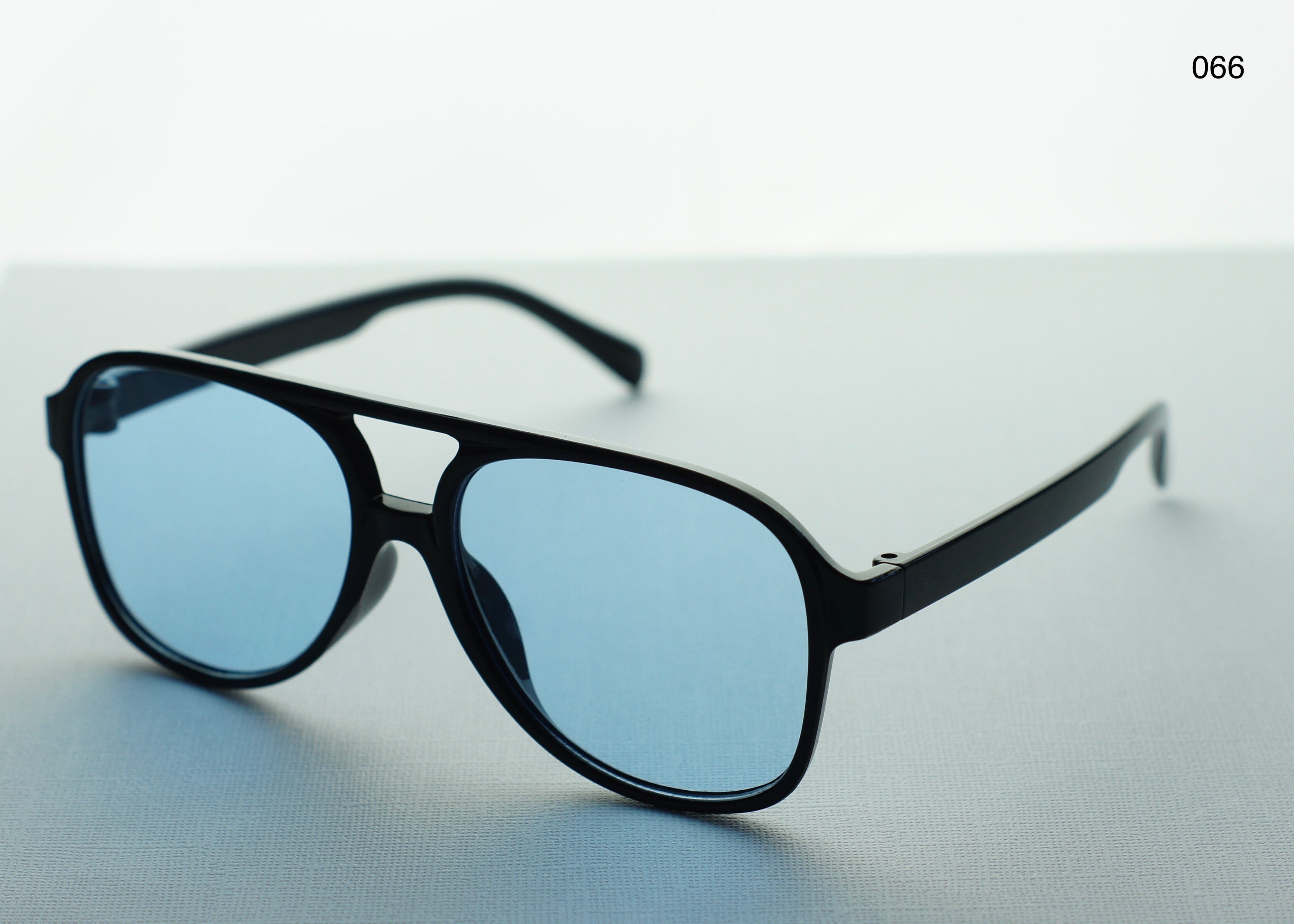 AVIATOR SUNGLASSES