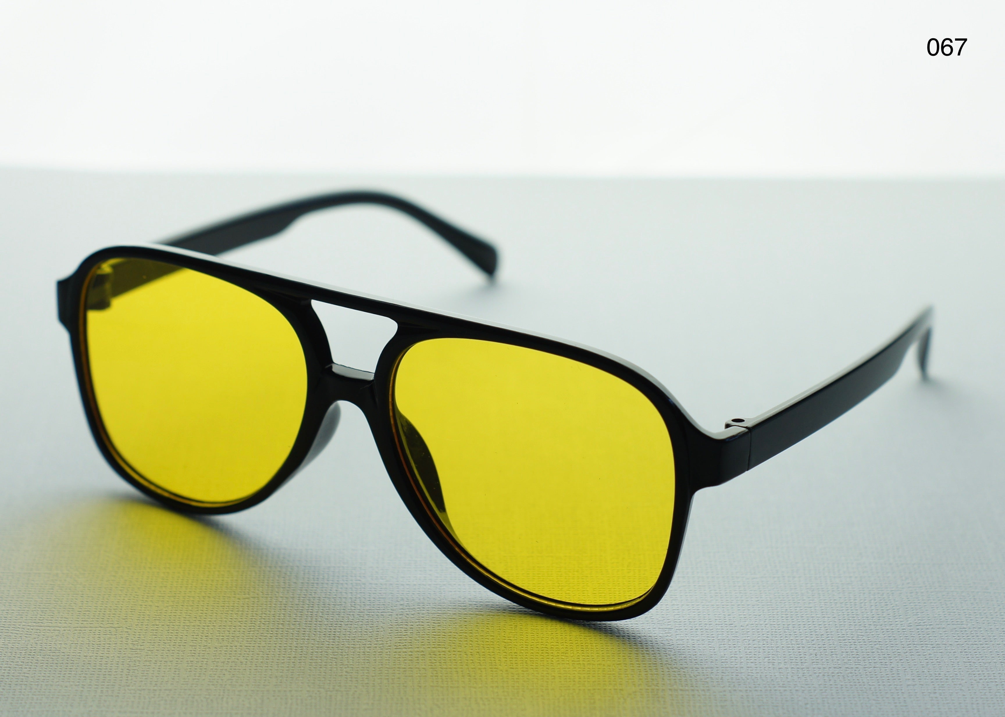 AVIATOR SUNGLASSES