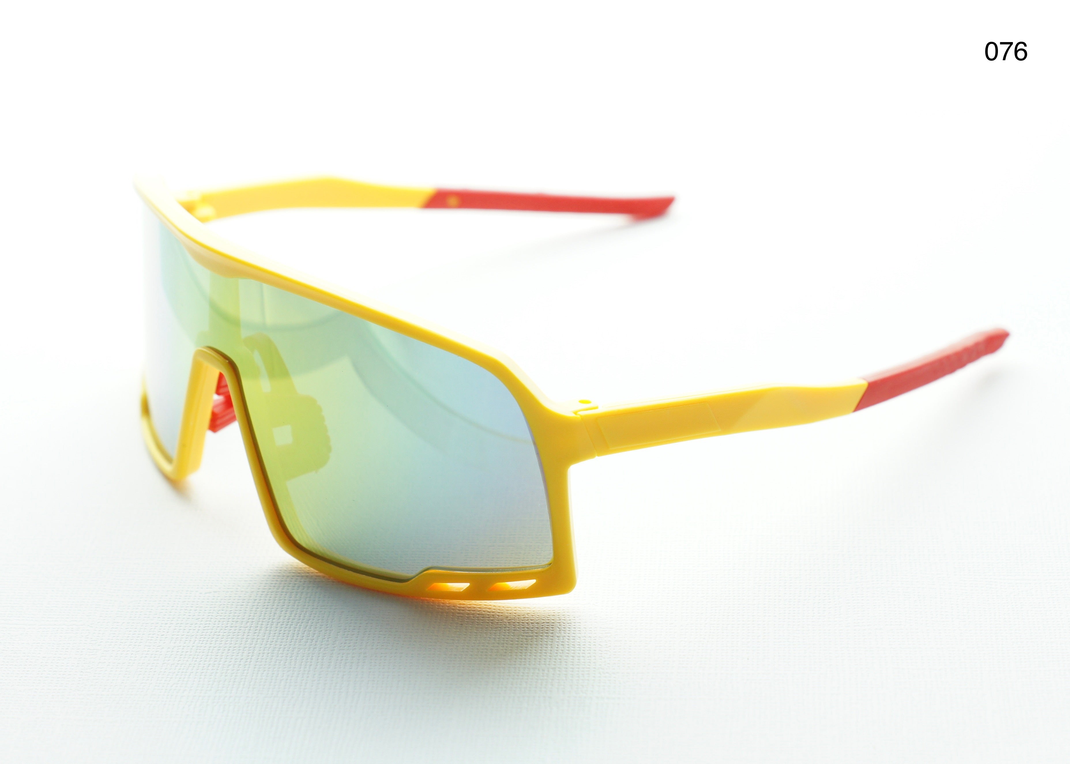 SPORT SUNGLASSES