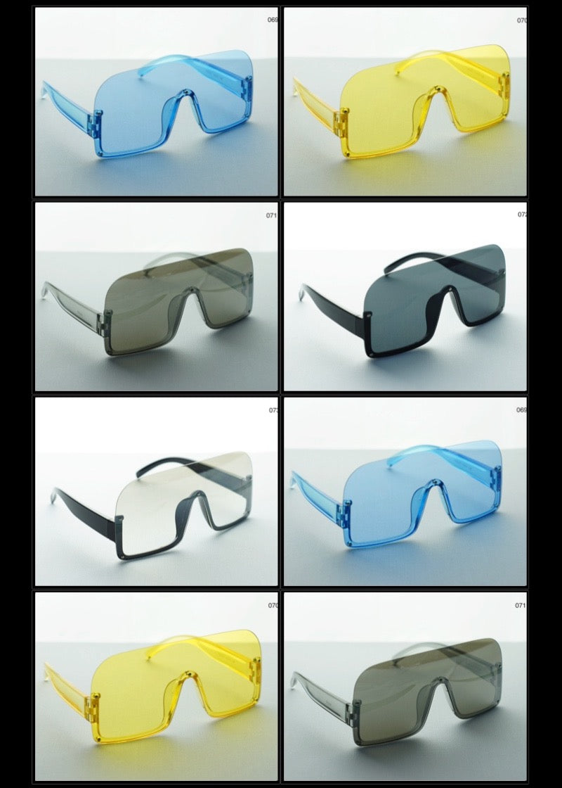 OVERSIZED SUNGLASSES